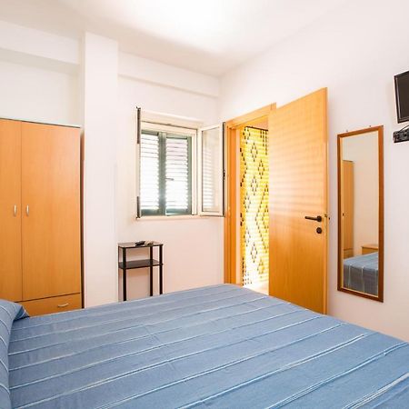One Love Apartments Lupetto Extérieur photo