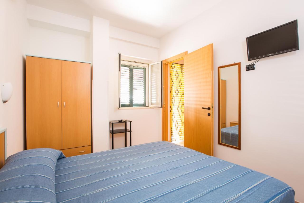 One Love Apartments Lupetto Extérieur photo