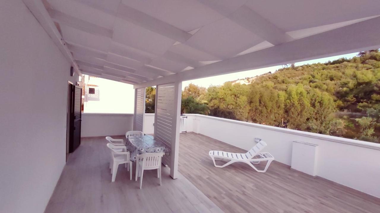One Love Apartments Lupetto Extérieur photo